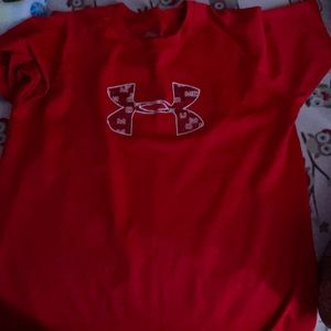 Red under armor tshirt
